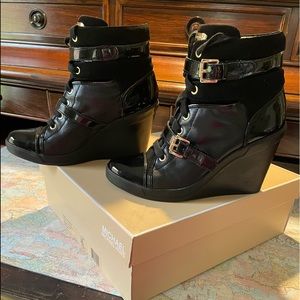 Michael Kors wedge sneaker size 8M Black